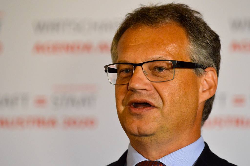 Karl Heinz Mayer (Hewlett Packard Enterprise)